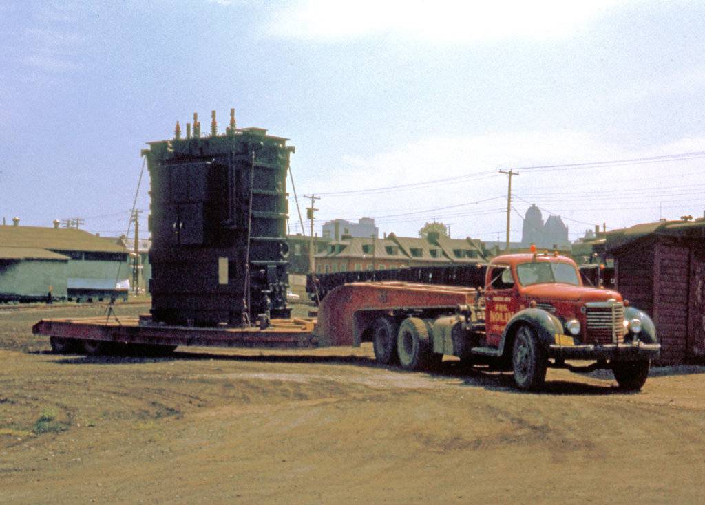 0162 - Jun 64 - Charlesburg My Truck.jpg