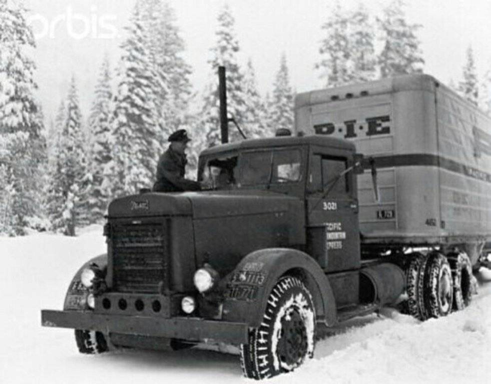 1 1 1 EARLY TRUCKS (33).jpg