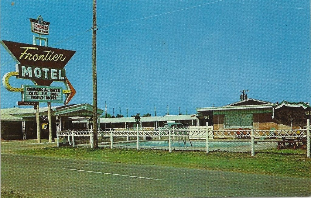 1-Frontier+Motel+-+Tulsa,+OK-2001022661.jpg