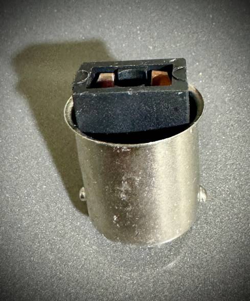 1095_Bulb_Adapter_6472.jpg