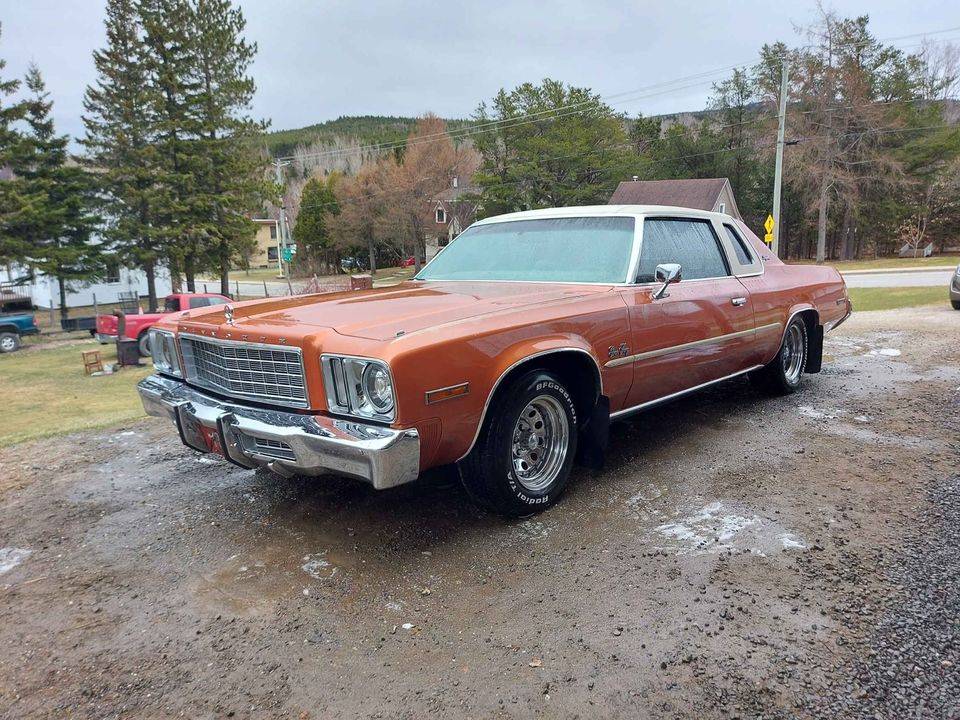 NOT MINE - 1977 Plymouth Gran Fury Coupe - CA$9,000 - St-Damien-de ...