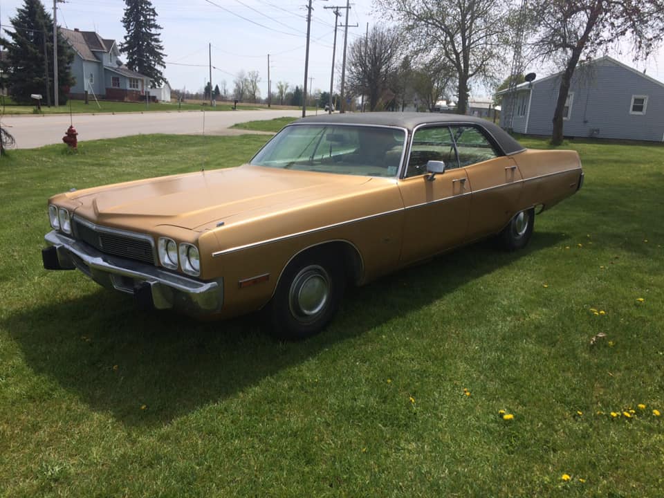 Not Mine - 1973 Plymouth Fury Iii 4dr Hardtop - $6,000 - Orland 