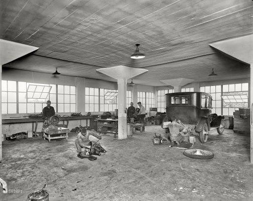 1921 Oakland Garage.001.jpg