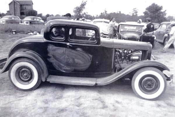 1932-Ford-5W-Coupe-with-flathead-V8-.jpg