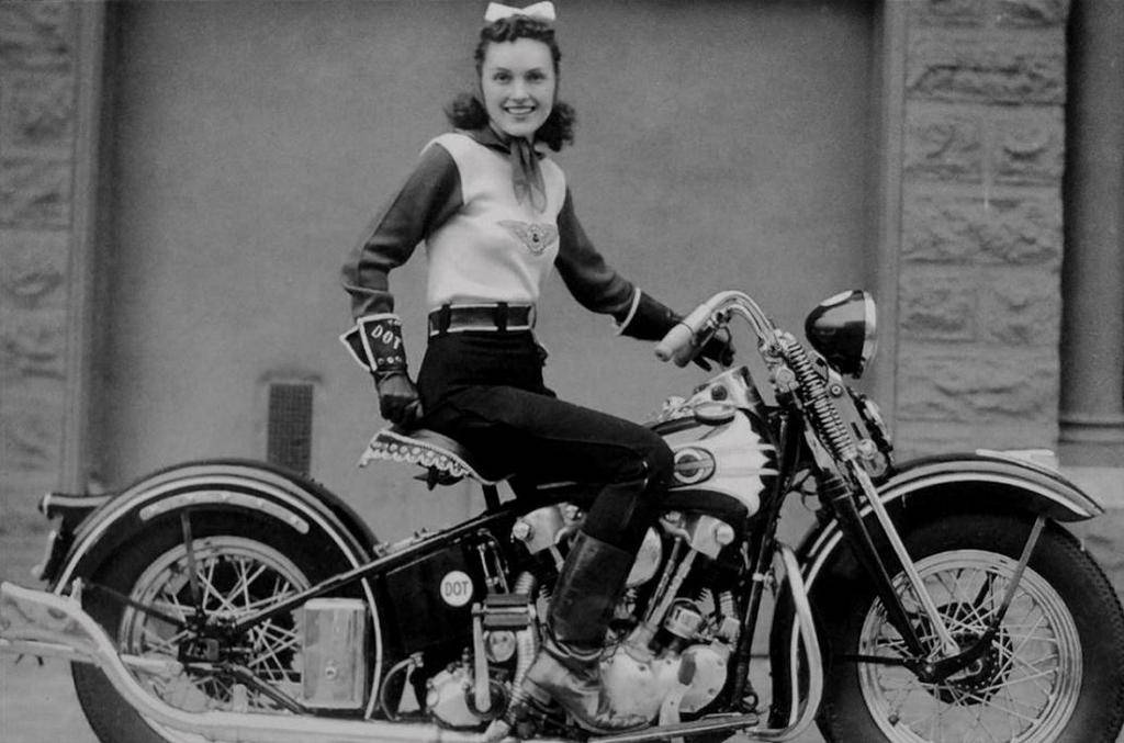 1940-harley-davidson-dot-robinson-founder-motor-maids-jpg.jpg