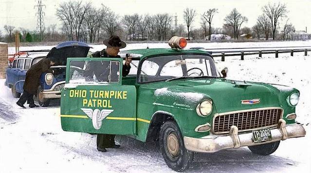 1950s-1960s-cars-winter-15.jpeg