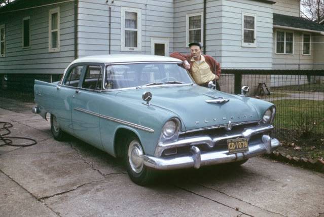 1950s-people-with-cars-46.jpg