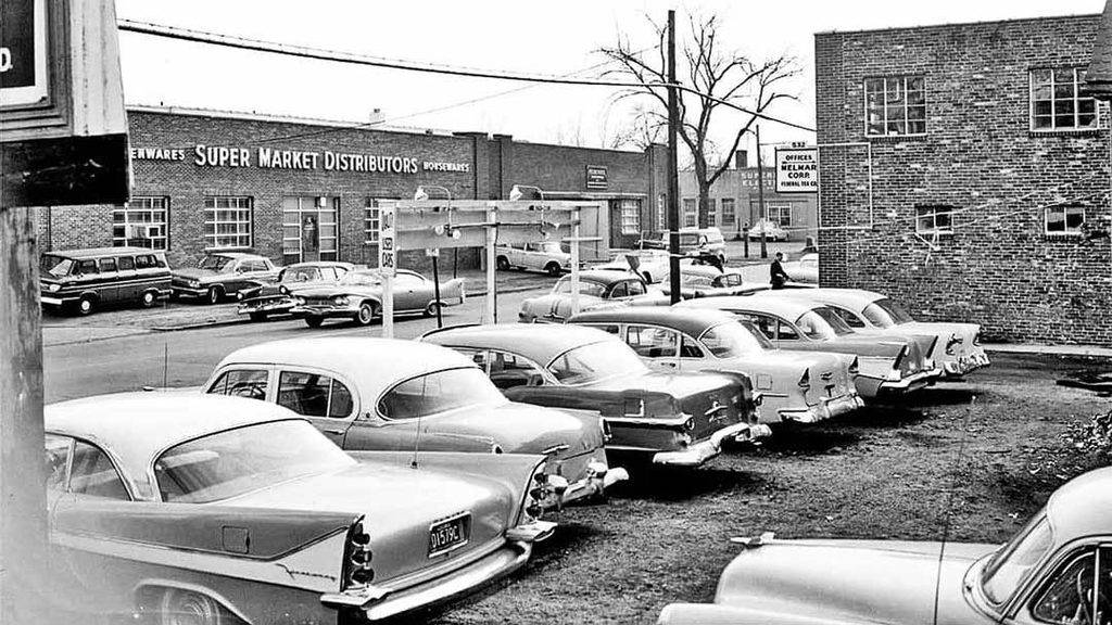 1950s-Used-Car-Lot--1080x607.jpg