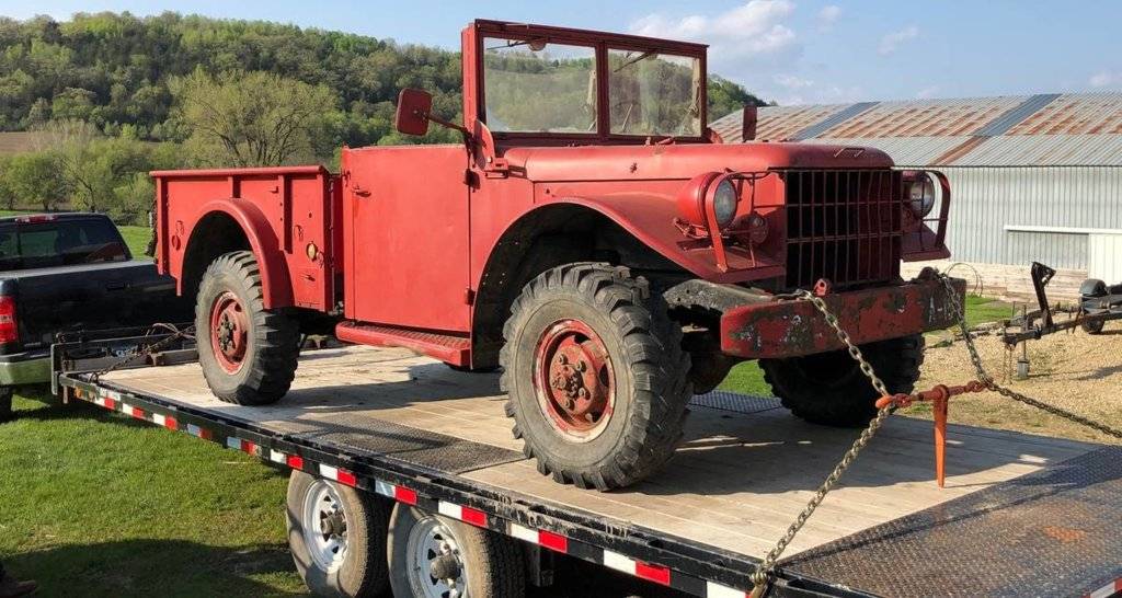 1952 Dodge Power Wagon M37.001.jpg