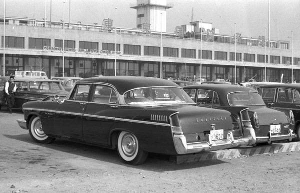 1956 Chrysler NewYorker 4dr Sedan Japan 2.jpg