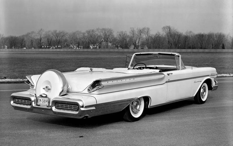 1957-Mercury-Turnpike-Cruiser-Rear.jpg