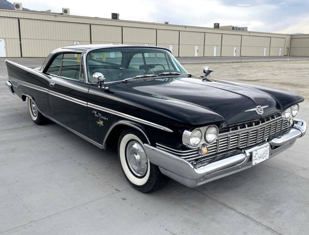 1959-chrysler-new-yorker-looks-like-it-rules-the-world-it-aged-like-fine-wine_2.jpg