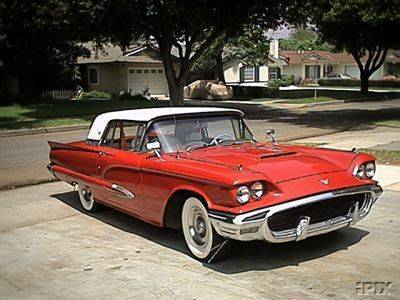 1959_Ford_Thunderbird.jpg