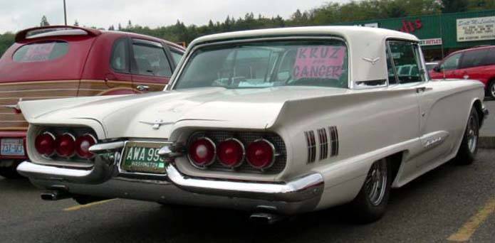 1960_T-Bird_2006-09-30_Capital_Cruisers_PT_Kruz_for_Cancer_007.jpg