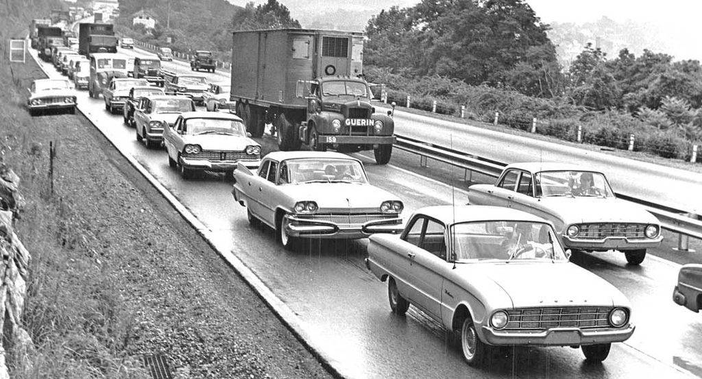 1960s-Expressway-Trafic-Jam-1080x583.jpg