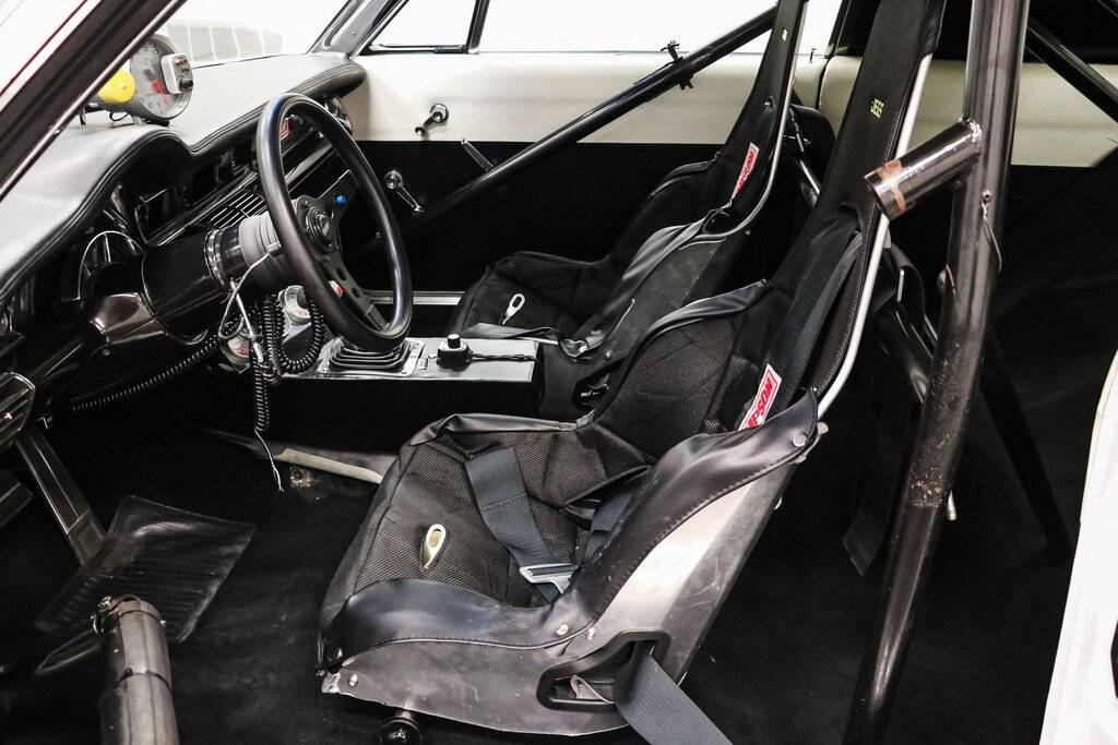 1965-chrysler-300-l (1).jpg