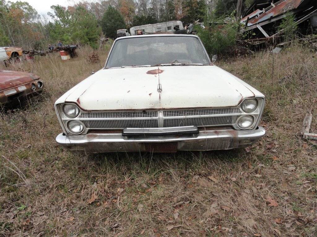 1965 Plymouth Sport Fury 383 4spd $3.5k (Sharon).002.jpg