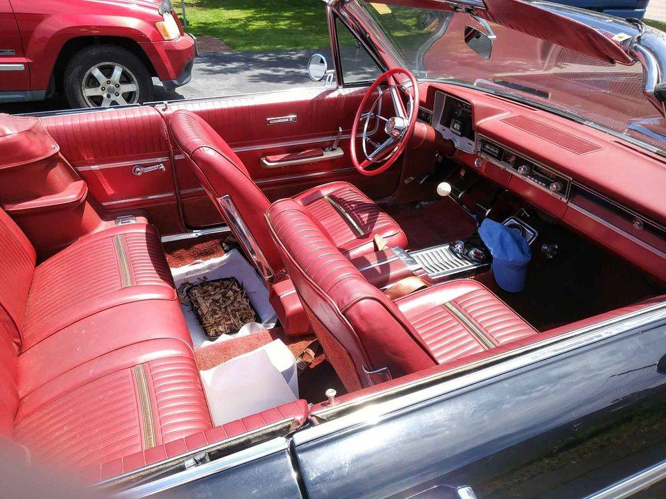 1965 Plymouth Sport Fury vert 383 4spd $26,500 Mystic.CT.003.jpg