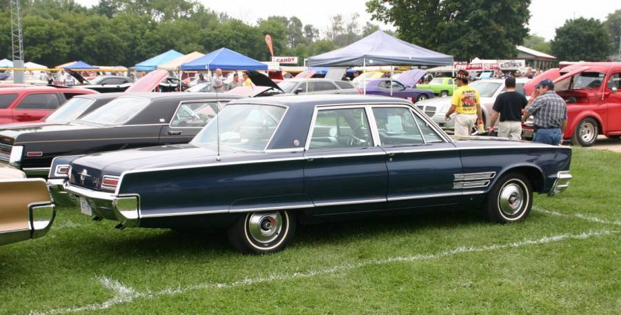 1966 300 Sedan.jpg