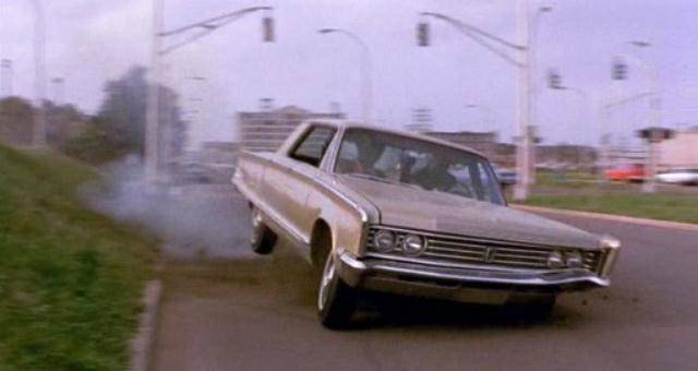 1966__CHRYSLER_NEWPORT_MOVIE_BABY SHEBA_1975_i205683.jpg