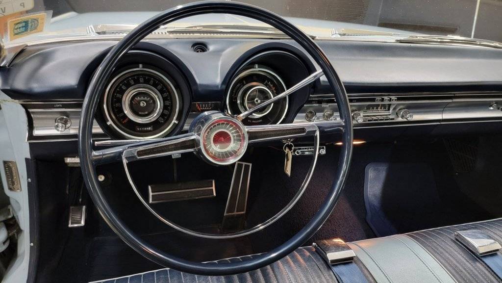 1966_Dodge_Polara interior.jpeg