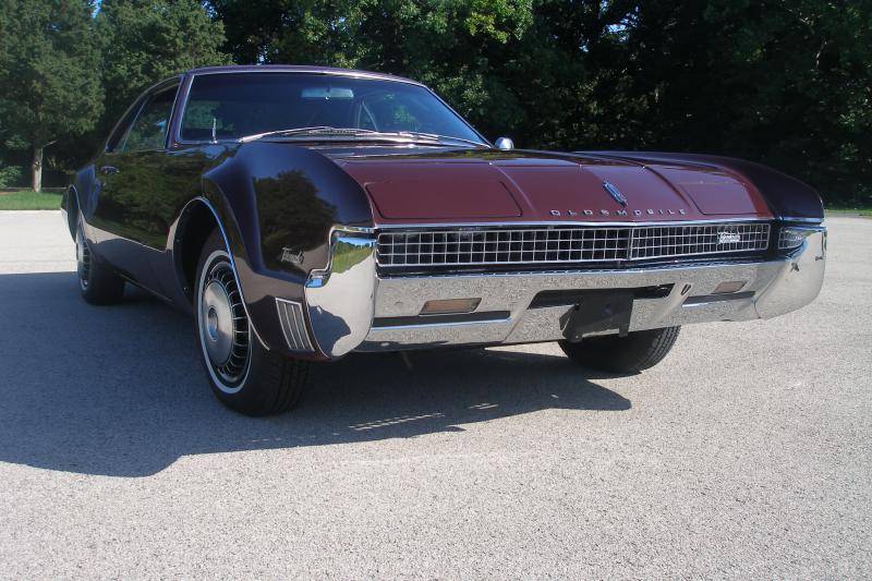 1967Oldsmobile Toronado01.jpg