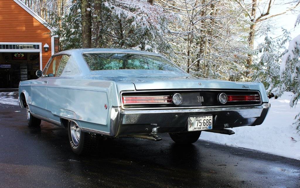 1968 chrysler 300 DD1 snow 13.JPG