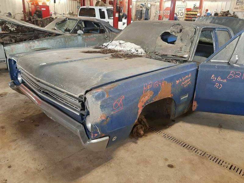 1968 Plymouth Fury I 4dr sdn Wreaked Cop Car.001.jpg