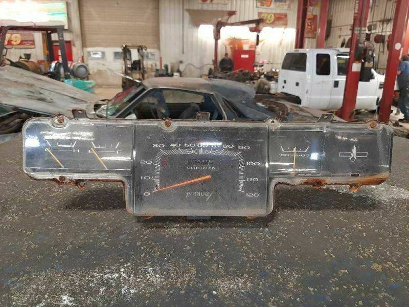 1968 Plymouth Fury I 4dr sdn Wreaked Cop Car.012.jpg