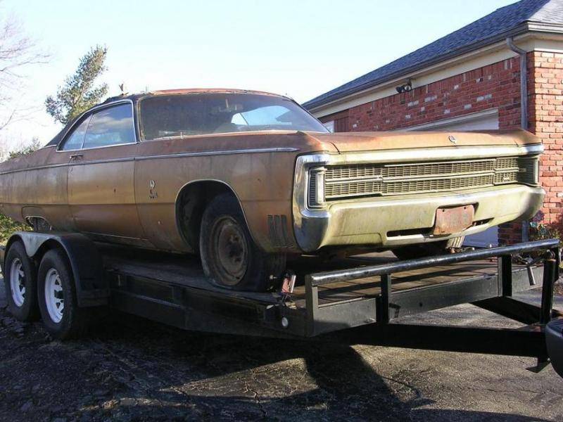 1969 Chrysler Imperial LeBaron coup 07.jpg