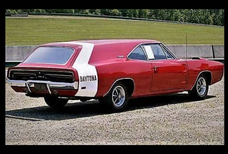 1969 Dodge Daytona Wagon.jpg