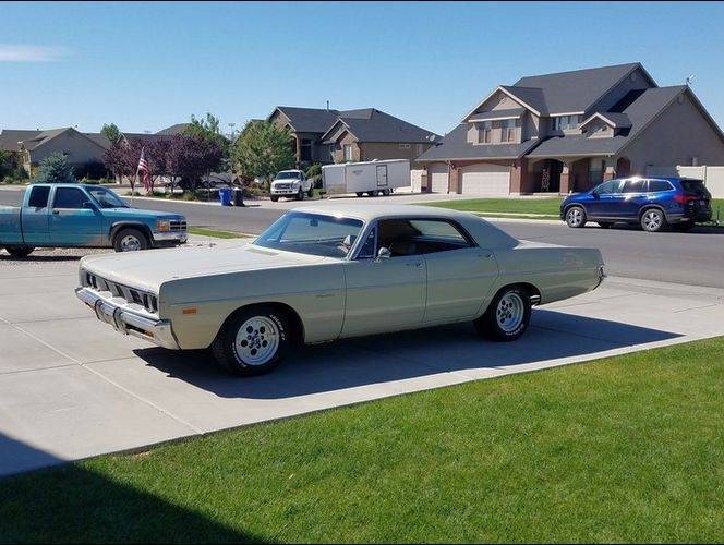 1969 Dodge Polara.jpg