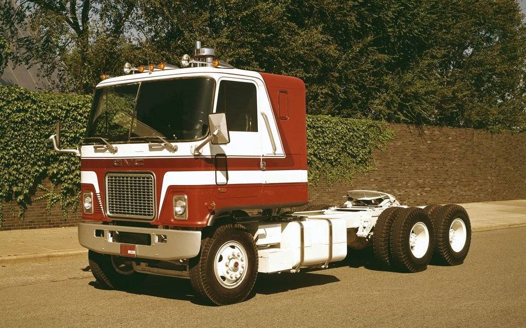 1969-gmc-astro-95-tilt-tractor-cab-st-ct690.jpg