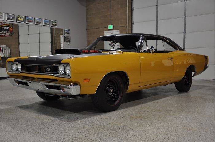 1969-half-Dodge-Super-Bee-A12-M-Code-440-6-Pack-1.jpg