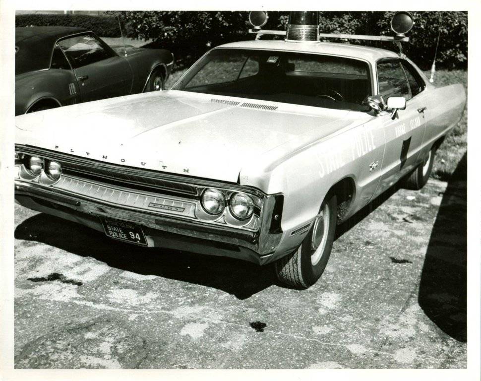 1969.Plymouth.Fury.I.2dr.HT.RI.SP.jpg