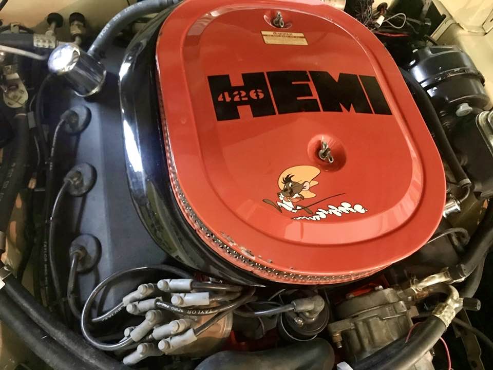 1969 Plymouth SPORT Satellite wagon,426 Hemi,4 speed.002.jpg