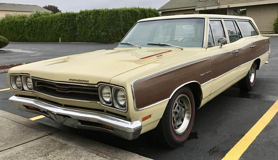 1969 Plymouth SPORT Satellite wagon,426 Hemi,4 speed.004.jpg