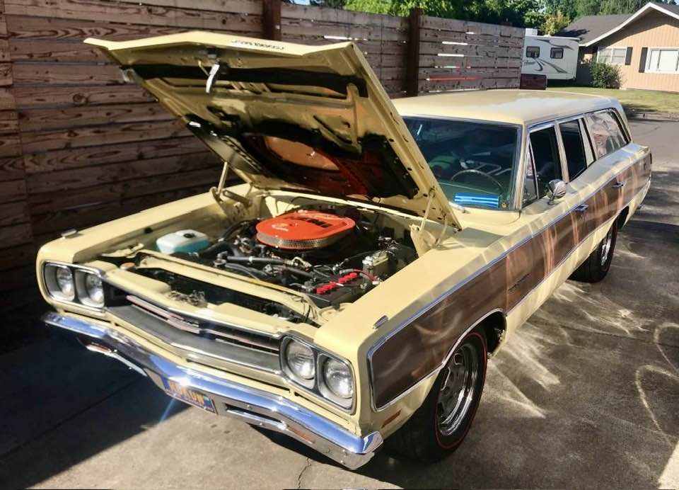 1969 Plymouth SPORT Satellite wagon,426 Hemi,4 speed.005.jpg