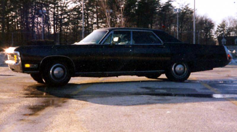 1970 Chrysler Imperial LeBaron 10scratch.jpg