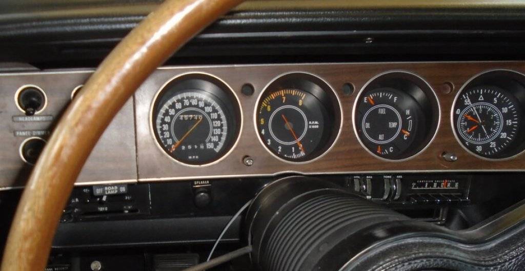 1971 Plymouth AAR Cuda 5k Tach.001.ENLARGE.jpg