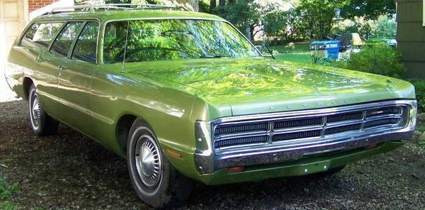 1971 sport fury suburban.jpg