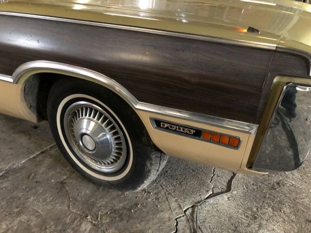 1972.Plymouth.Sport.Fury.Suburban.Wagon.Big Block.(eBay).004.jpg