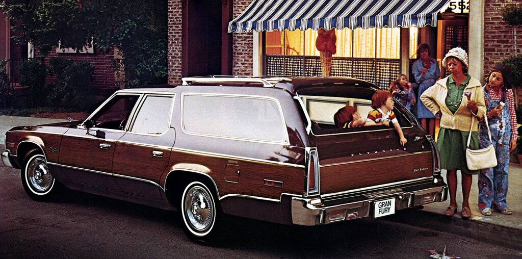 1977_PLymouth_Gran_Fury_Sport_Suburban_DD.jpg