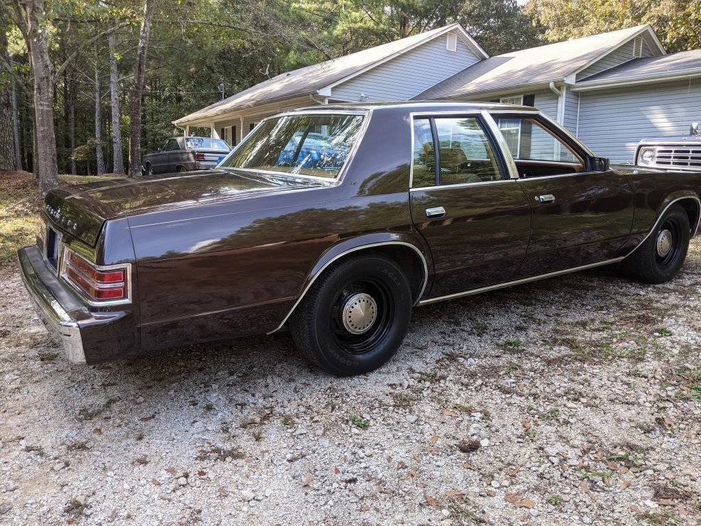 1979 Chrysler Newport Factory A38 Police Package Car with E58 360 HP Engine.02.jpg