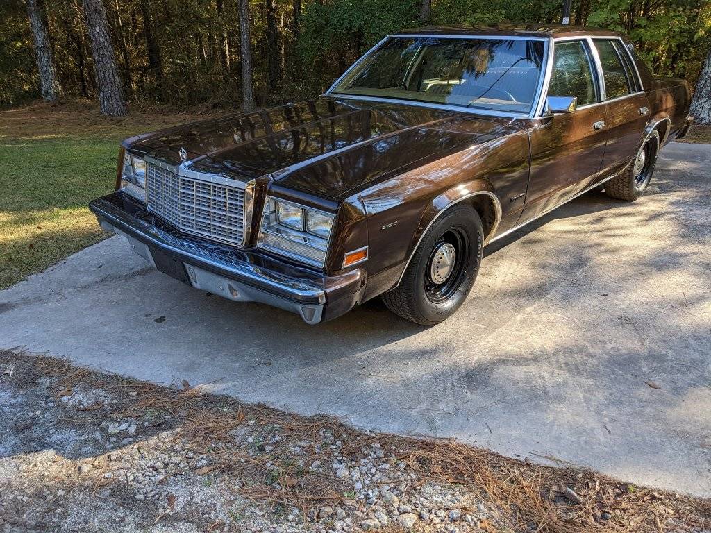 1979 Chrysler Newport Factory A38 Police Package Car with E58 360 HP Engine.04.jpg