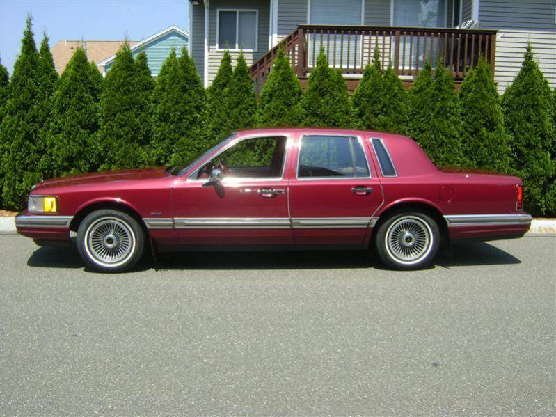 1990-lincoln-town-car-954-p1.jpg