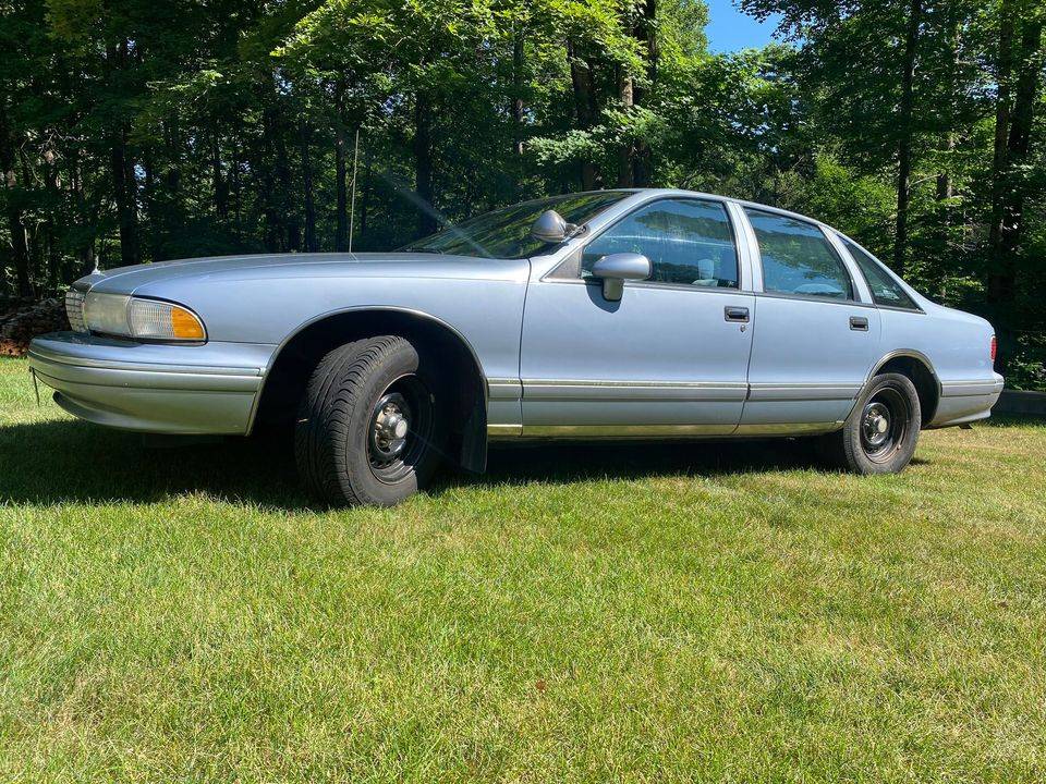 1994 Chevrolet caprice Sedan 4D $7,500 Ex-Maine State Police car Somers CT.001.jpg