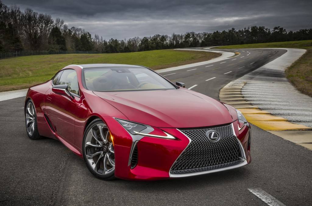 2018-lexus-lc_100542188_l.jpg