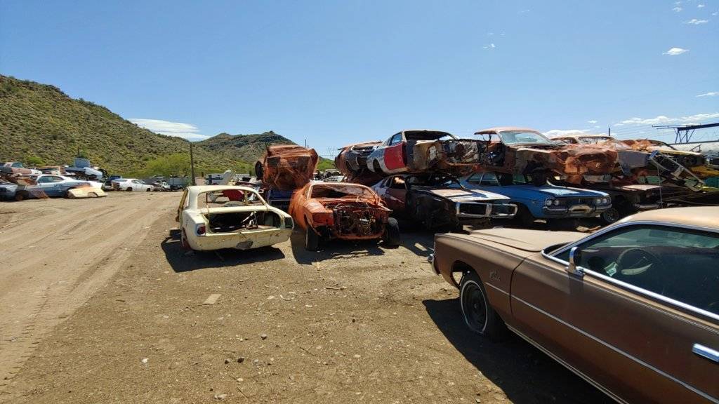 Arizona Junkyard pics | For C Bodies Only Classic Mopar Forum