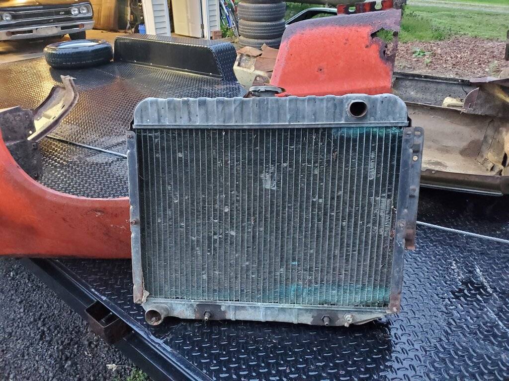 For Sale - 2998970 Radiator | For C Bodies Only Classic Mopar Forum